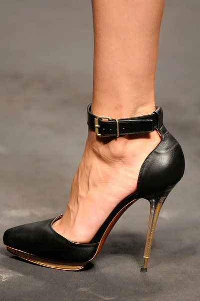 Look 28